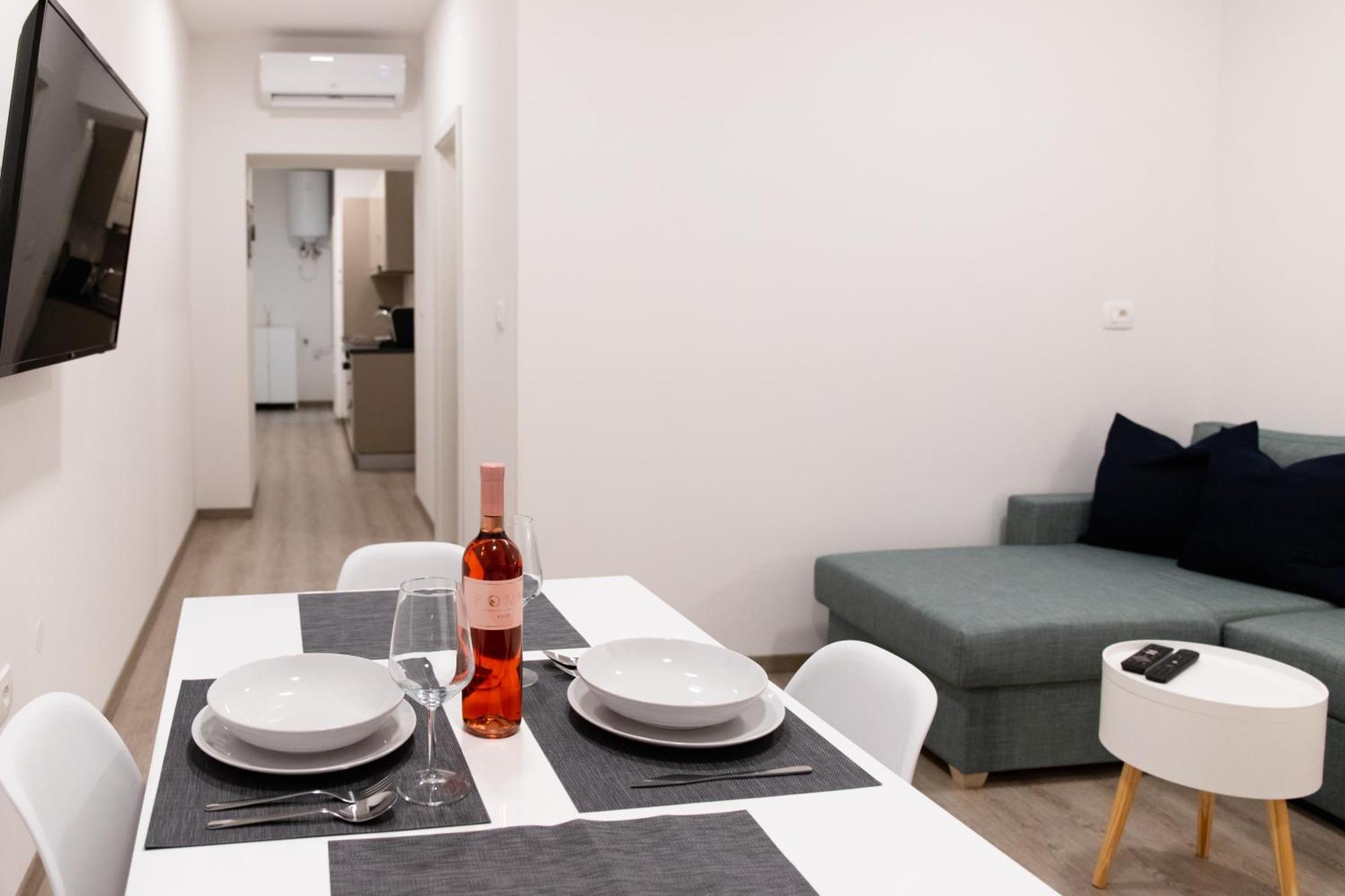 Oliver Street Apartment Vipava Kültér fotó