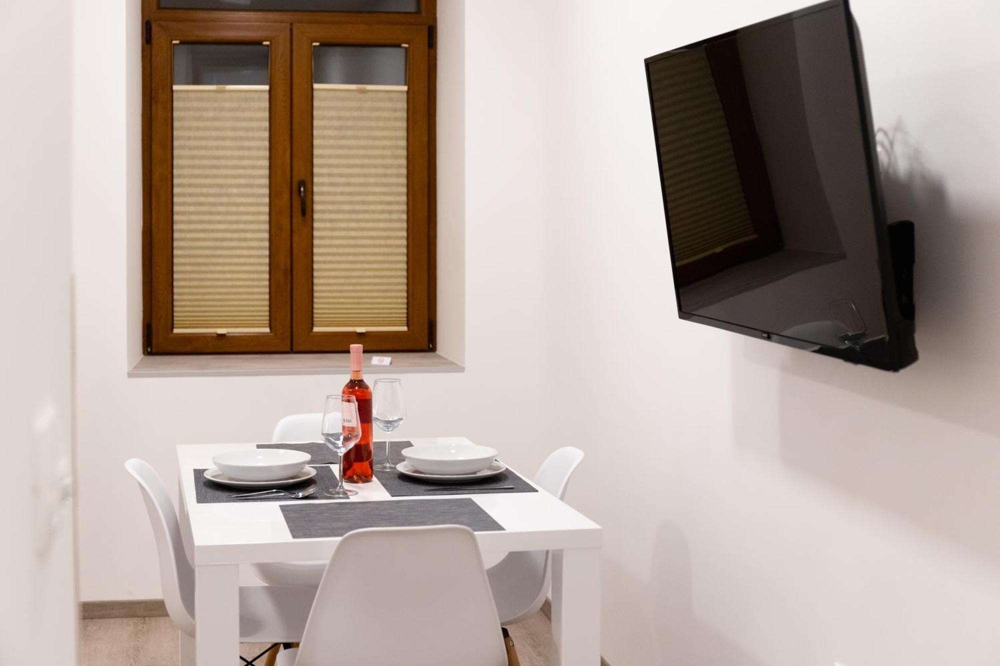 Oliver Street Apartment Vipava Kültér fotó
